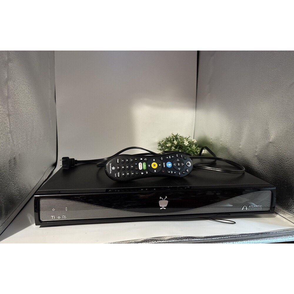 Tivo Roamio Plus DVR TCD848000 Black Series 5 Entertainment Device-Remote Preown